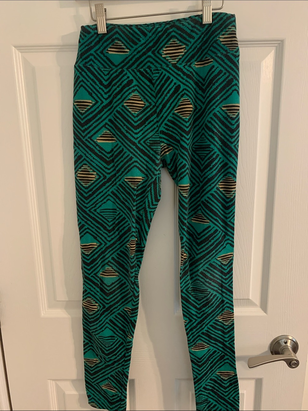 LuLaRoe Teal and Black Geometric Print Leggings